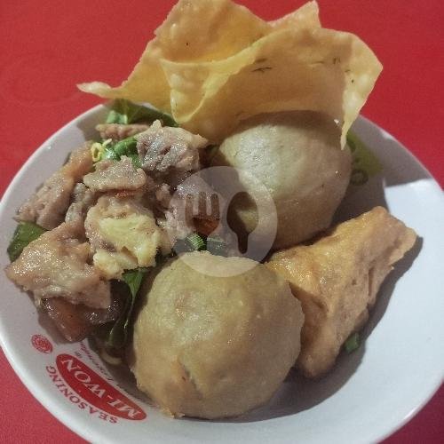 Bakso Pedas Tambah Ttlan menu Bakso Tenis Cak Arif, Piyungan
