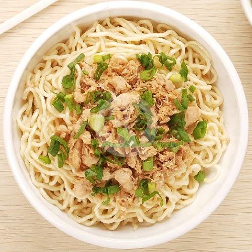 Review Mie Rica Kejaksaan di Paskal Hyper Square: Makanan Enak dan Pelayanan Cepat di Bandung