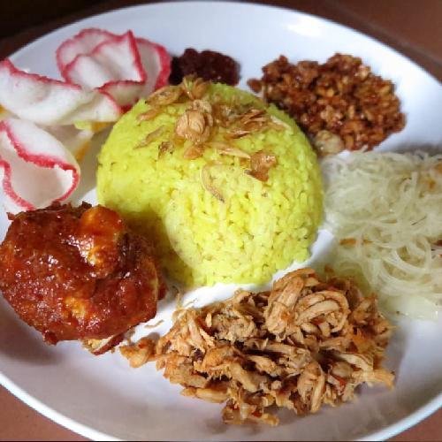 Lontong Sayur Nangka + Tahu menu Nasi Kuning Dan Nasi Uduk Bu Onah, Tubagus Ismail