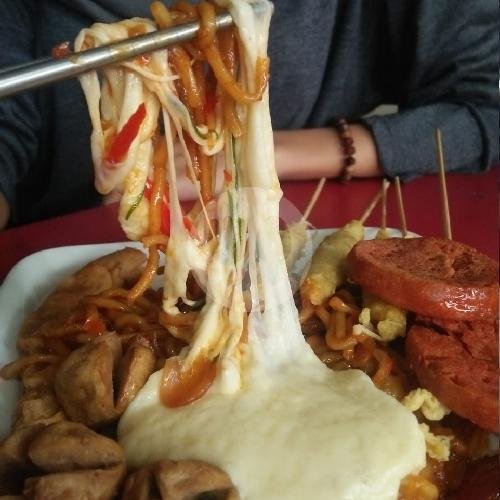 Kentang Goreng Saus Keju menu Kedai Nyai Liberty, Singaparna