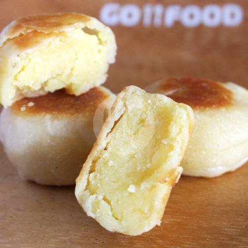 Bakpia Kumbu Hitam menu Bakpia Merlino, Pakuningratan