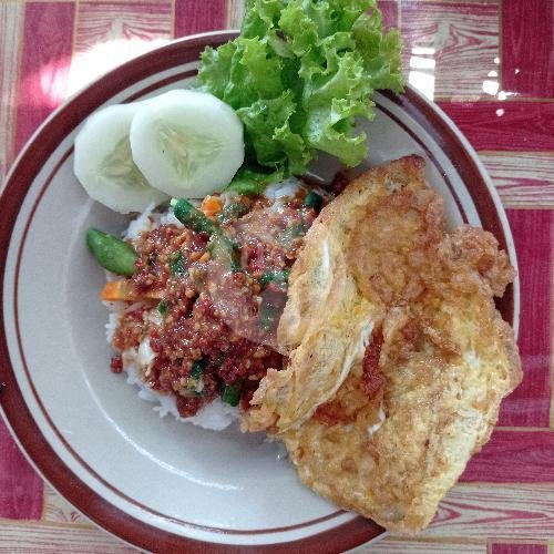 Nasi Pecel Telor Ceplok menu Tahu Kupat dan Gado-Gado Bu Hardi, Masaran