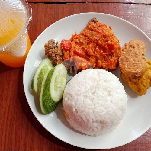 Nasi Gepuk Geprek Komplit + Minum menu Ayam Serundeng & Geprek Ibu Cecep, Cijerah