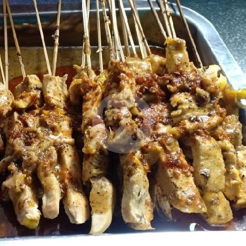 Sate Kerang menu Kupat Glabed P. Toni, Tegal Selatan