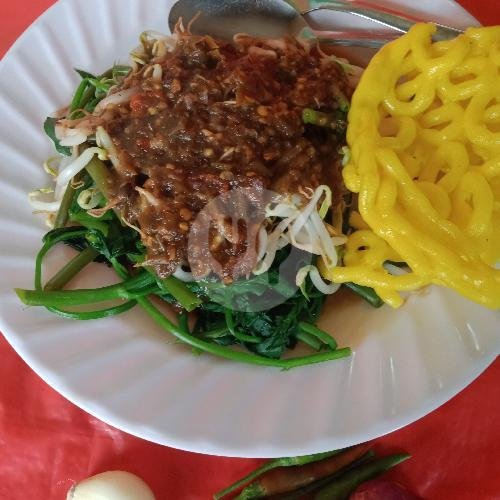 Rujak Kangkung Dadakan Mang Akoh: Surga Kuliner Lokal di Kemayoran Jakarta