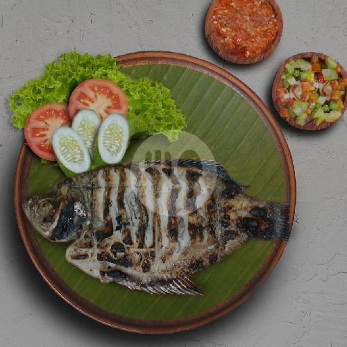 Ikan Layang menu Ikan Bakar Sulawesi 