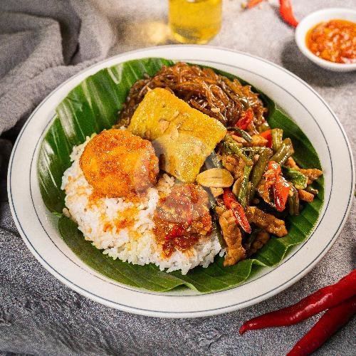 Nasi Campur Telor Kare menu Nasi Campur Mbak Nina, Manyar Raya