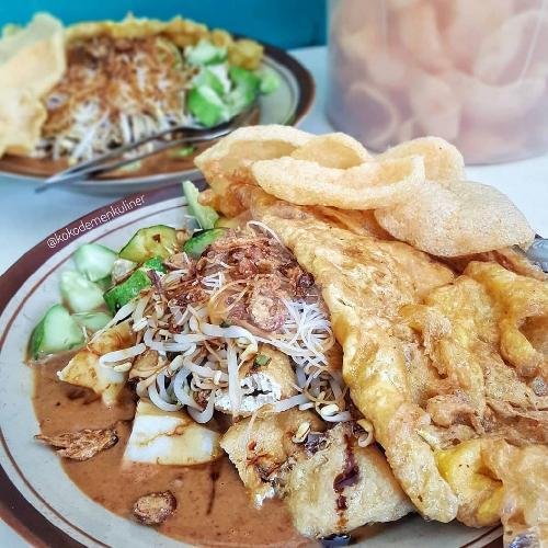 Review KETOPRAK JAKARTA Pak Uban: Makanan Enak dan Terjangkau di Bandung