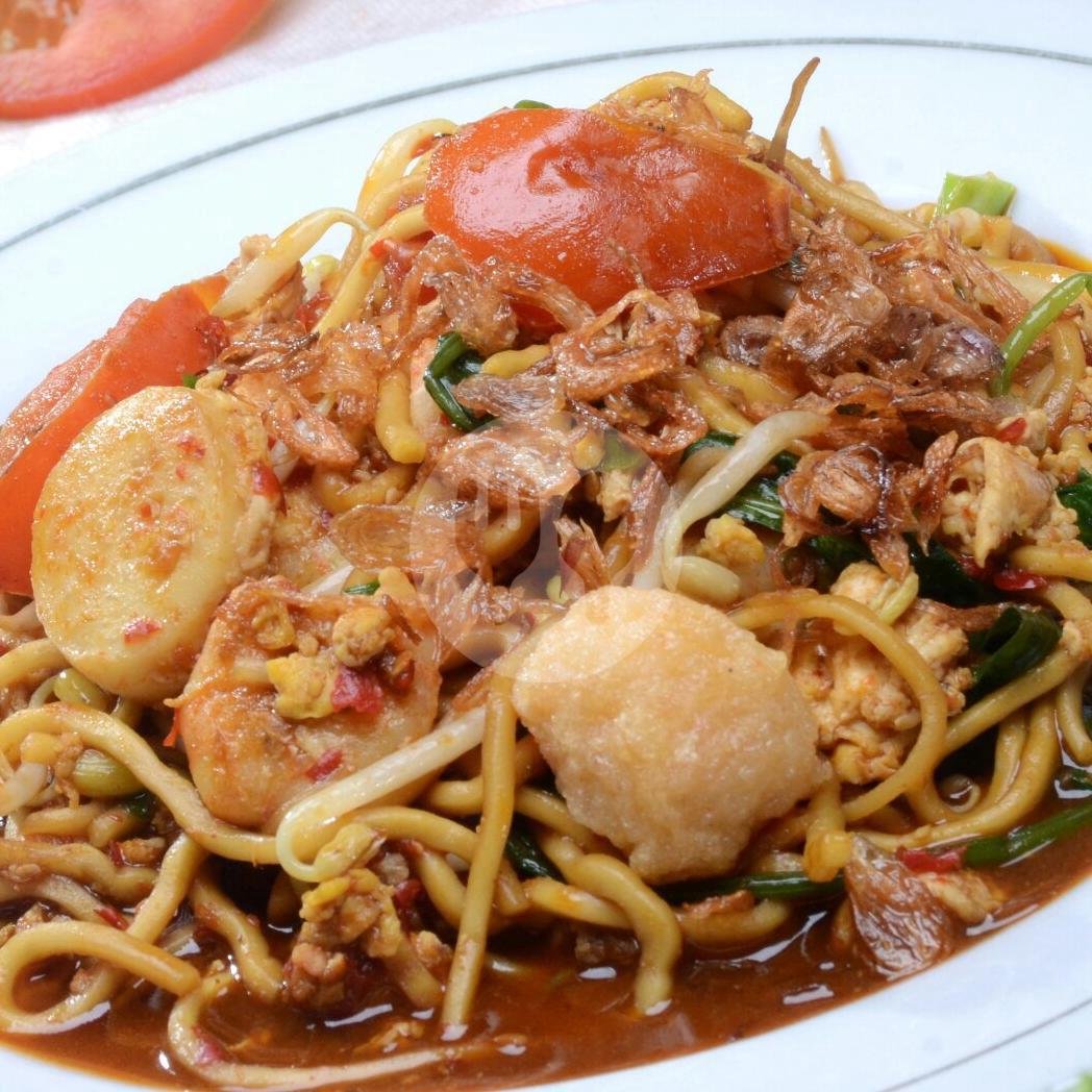 Mie goreng terasi menu Lotus Mie Udang Singapore, Komplek Carina Sayang