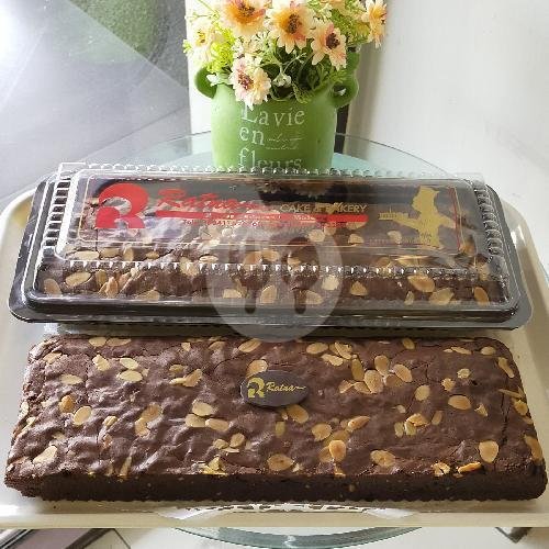 Chiffon Pandan menu Ratna Cake and Bakery, Klojen