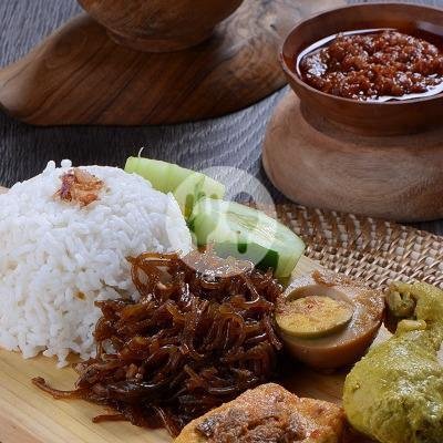 Nasi Ayam Tuturuga Manado menu Bangjo Klampis - Nasi Campur, Soto Betawi, Bebek Goreng, Sukolilo