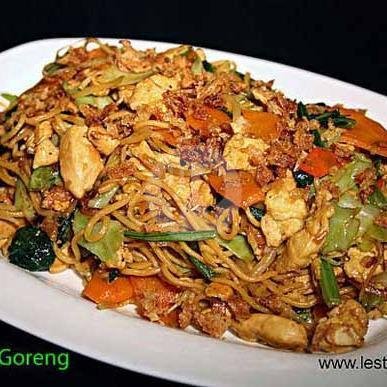 Bihun Rebus Spesial Komplit menu Nasi Goreng Bintang Samdiyah, Cipayung