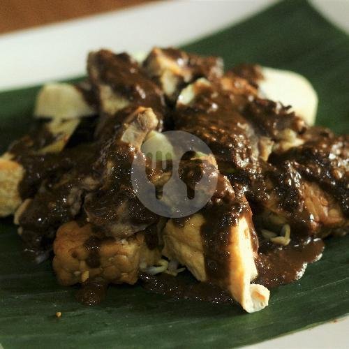 Rujak Cingur (Pedas/Sedang/Tidak Pedas) menu Depot Malang, Cikajang