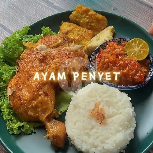 Nasi Goreng Telur Ceplok menu Penyetan & Nasi Goreng Bu Yastik, Kenangasari