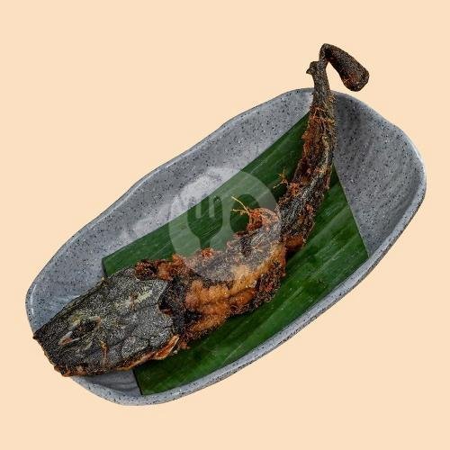 Ayam Goreng menu Nasi Uduk & Tempong Bu Odah, Cipinang Muara