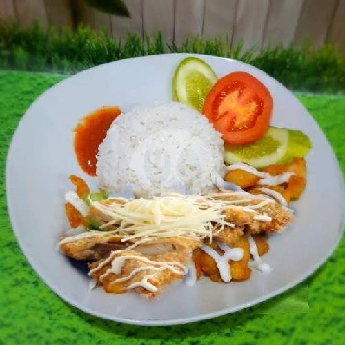 Nasi Ayam Geprek Sambal Bawang menu Dapur Sagalaya, Derwati