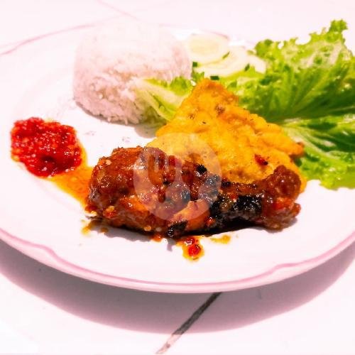 Paket Ayam Panggang Pedas Paha Bawah menu Pawon Mama, Banguntapan