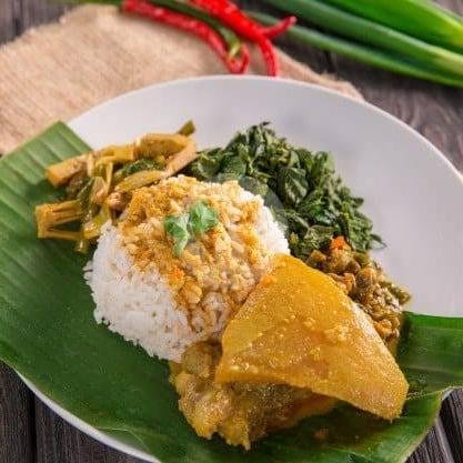 Nasi Cumi Balado/Goreng Isi Telor menu Rm. Cahya Minang, Sarimanah