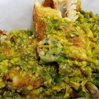AYAM PENYET SAMBEL IJO (paha) menu Pecel Lele Tolo 57