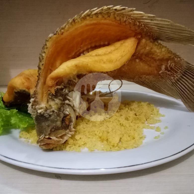 Gurame Goreng Cobek menu Cimoll Resto, Ipda Tut Harsono