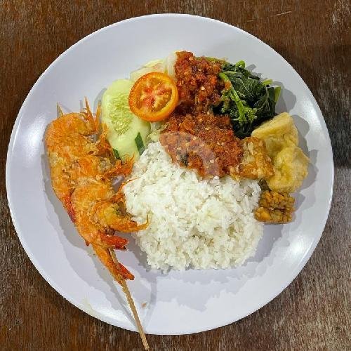 Nasi Tempong Cumi menu Sego Tempong Mbok Wah