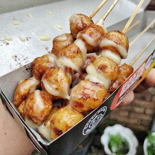 Sosis Jumbo Keju per Tusuk menu Bakso Bakar Maknyoosee Pusat, Jati Mataram
