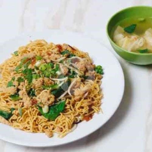 2 Porsi Mie Ayam Bangka Pangsit+club 250ml menu Mie Ayam Bangka Ongky, Binus