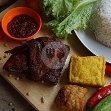 Paket Gulai Daging Sapi menu Waroeng Cobek Aneka, Cisitu Lama
