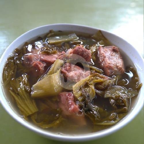 Review Restoran Legendaris Bakut Ahon di Cicendo Bandung: Makanan Nostalgia yang Wajib Dicoba