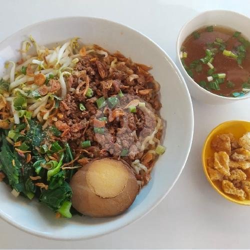 Bakmi Kecil Jumbo menu Kedai Rumah Tinggi, Penjaringan