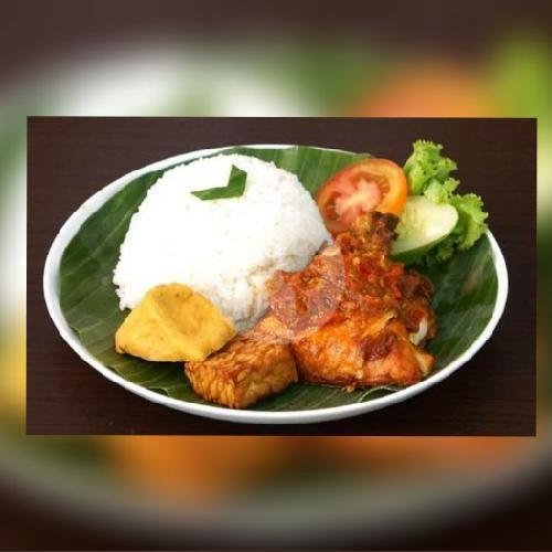 Paket Nasi Ayam Bakar menu Bebek Goreng Utama, Ngasem