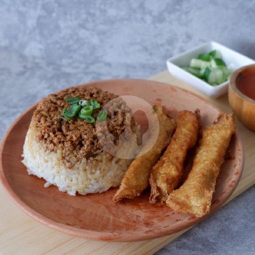 Paket Hemat Gohyong menu Nasi Tim Ayam Lily, Pejuang