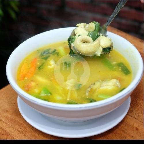 Sup Buntut menu Bale Timoho Resto, Ipda Tut