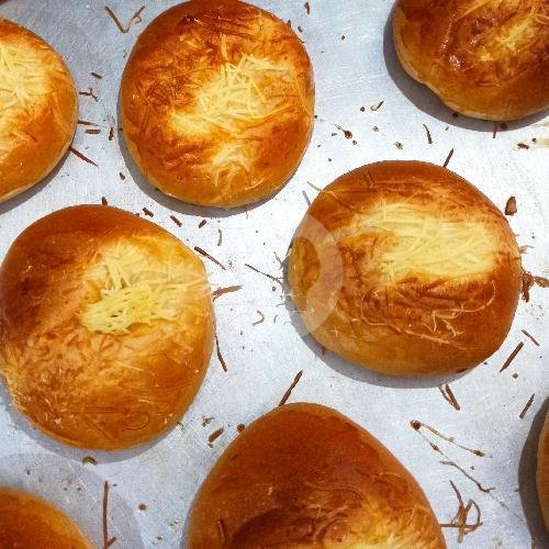 Aiai Pisang Keju menu Manna Rasa Bakery & Pastry, Buah Batu