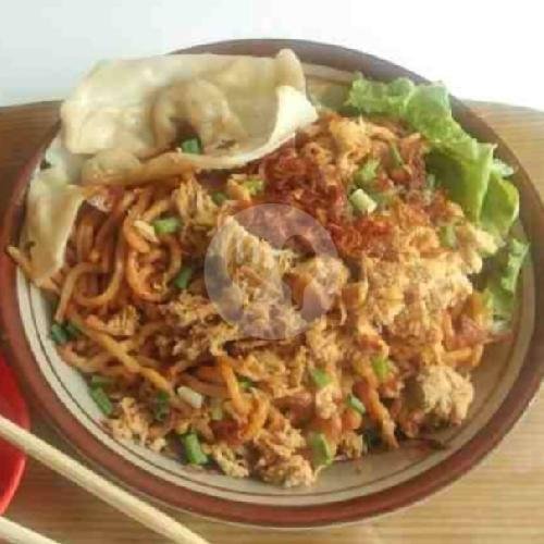Mie Ayam Pangsit menu Mie Karisma, Sedati