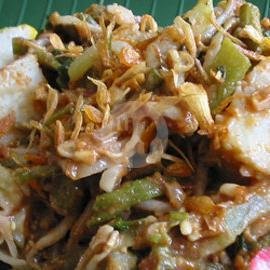 Gado-gado menu Lotek Puskud Asli, Jhoni Anwar