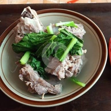 Kerupuk Kulit Babi menu Bakmi Bangka Ahaw, Kelapa Gading