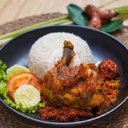 Ayam Goreng Kalasan Komplit menu Pawon Mbak Yuli, Hegarmanah